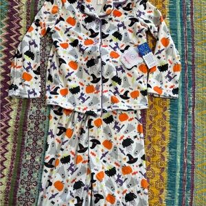New with Tags 3T Magic Halloween Pajama Set with Witch Hats and Pumpkins